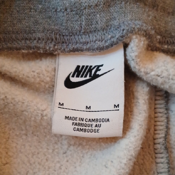 Nike Gray Sweatpants Tapered Fit - Picture 2 of 7
